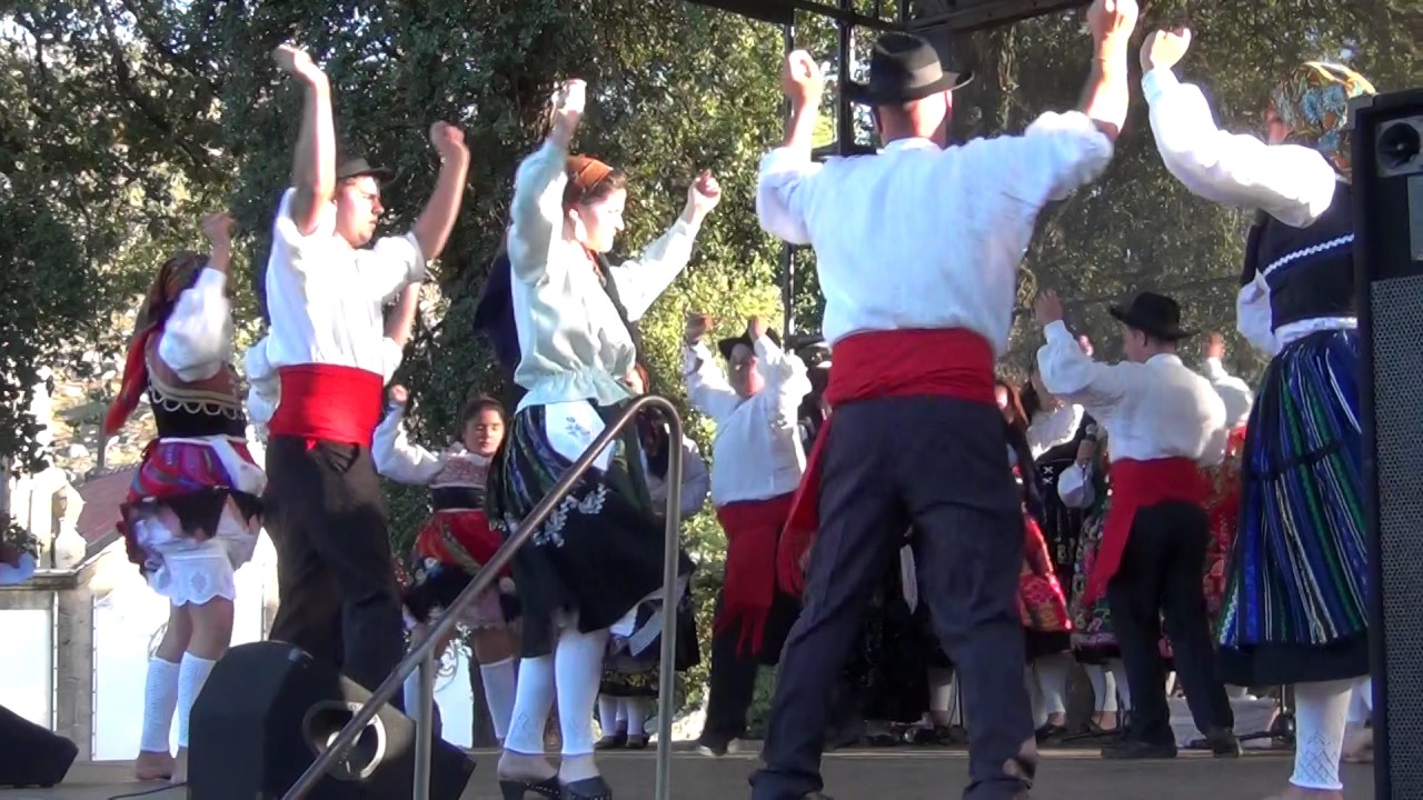 Os Genuínos da serra d`arga em Arga de São João-Caminha- A Chula