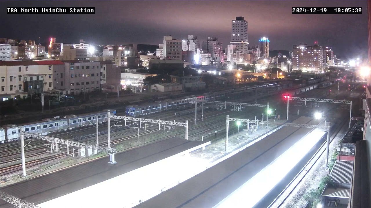 「柴電自強！雙新機頭！皆吃柴油！」2024-12-19 台鐵8793B次 R216+R217+EMU3330 北新竹車站 通過✅