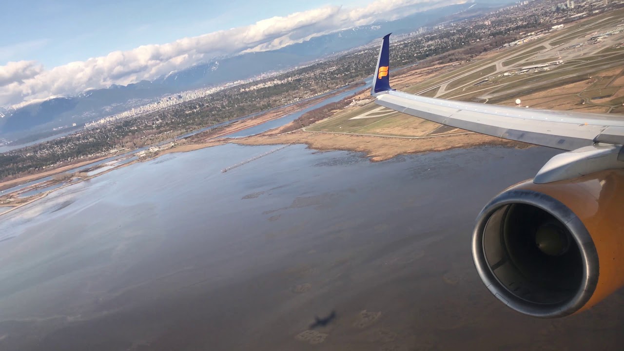 Icelandair Boeing 757 Takeoff From YVR &ndash; RB211 Buzzsaw!!!