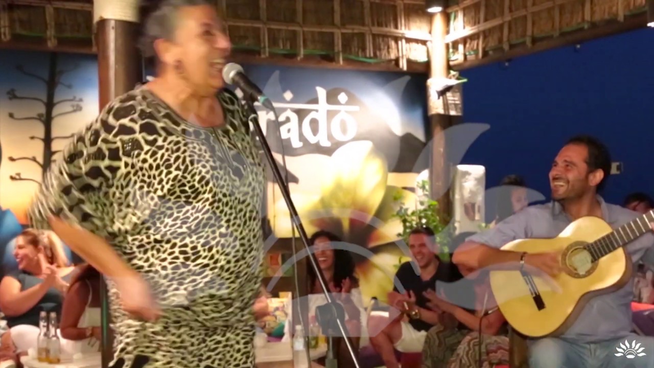 Tía Juana la del Pipa y Diego del Morao en El Escenario Dorado