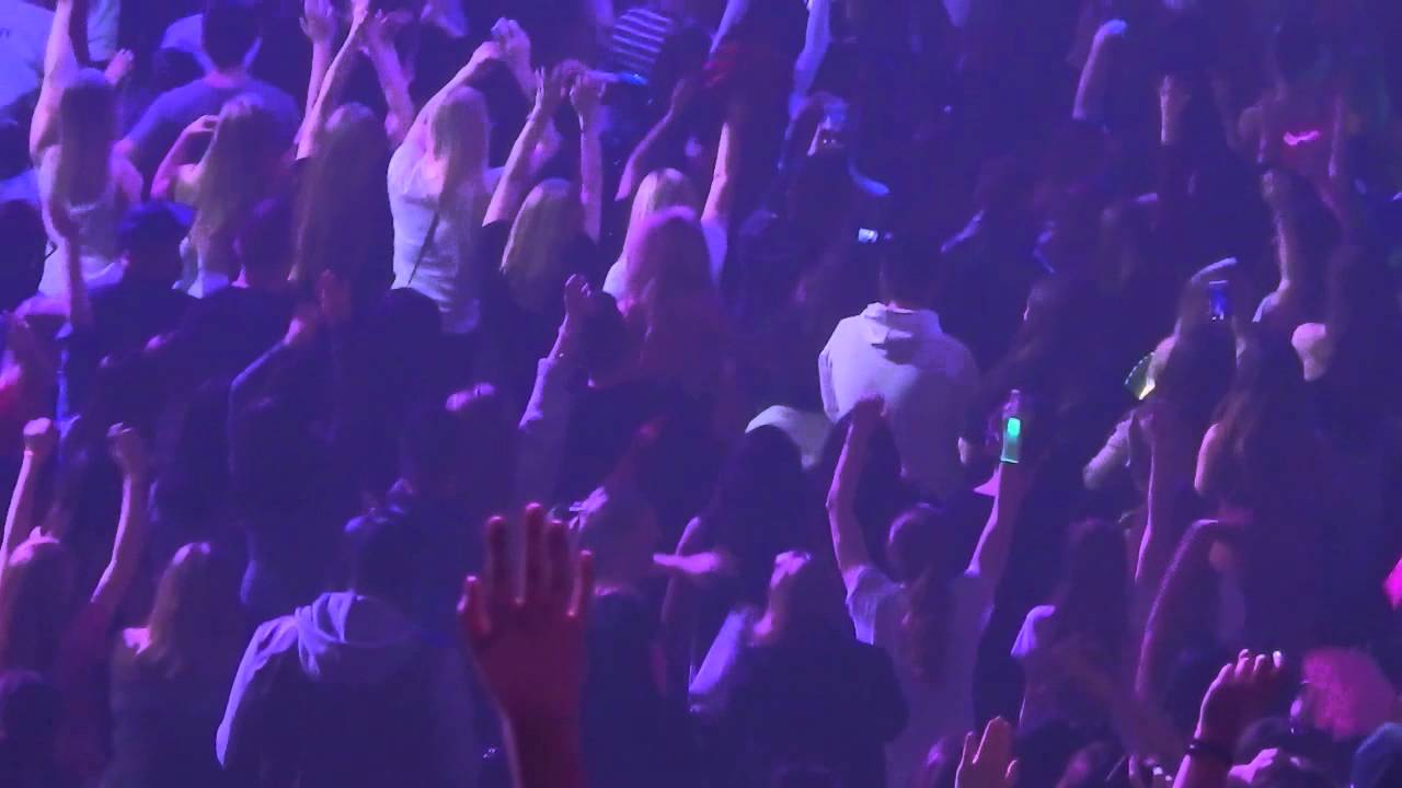 One Less Lonely Girl// Justin Bieber Purpose Tour (Vancouver)