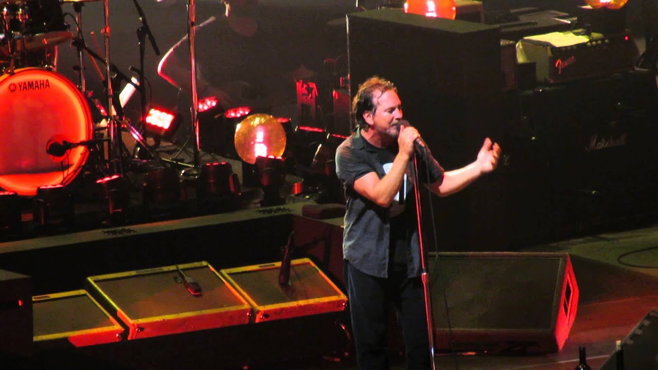Pearl Jam-Daughter-Keep It In Motion-Another Brick in the Wall pt 2 10-01-14 Cincinnati, Ohio