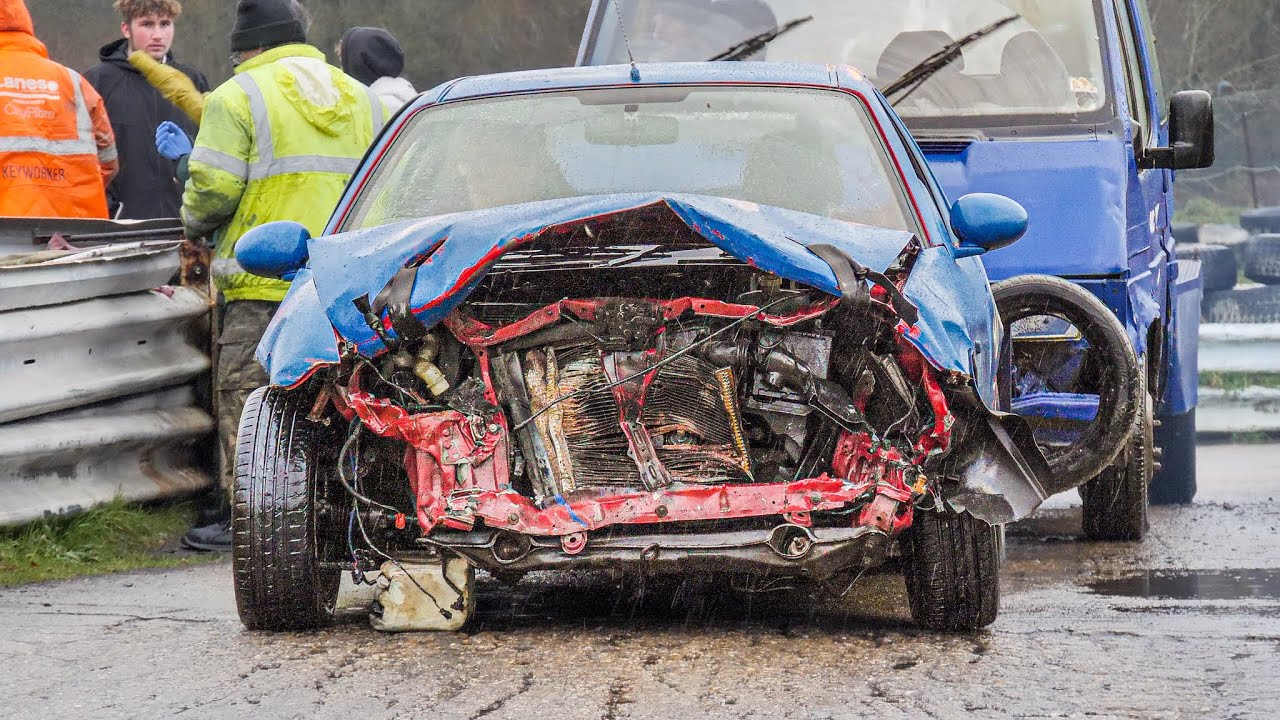Nudge And Spin Banger Racing Angmering Oval!