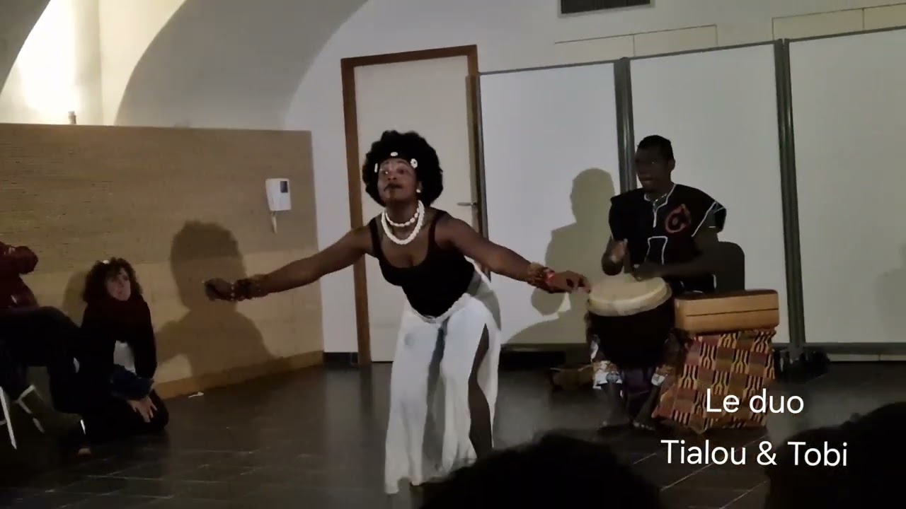Belle et heureuse année 2025🥳 à tous ! santé, bonheur, joie, amour, et danse 🎶💃🏾