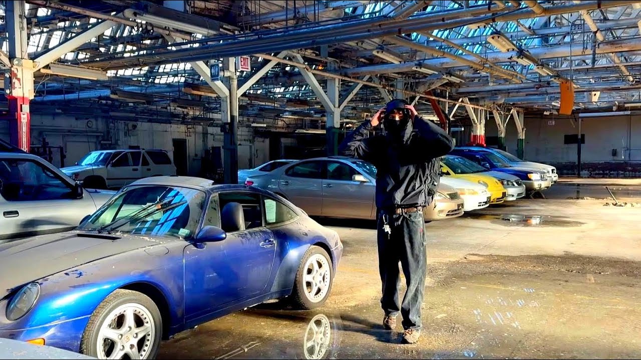 chicago’s abandoned car dealership