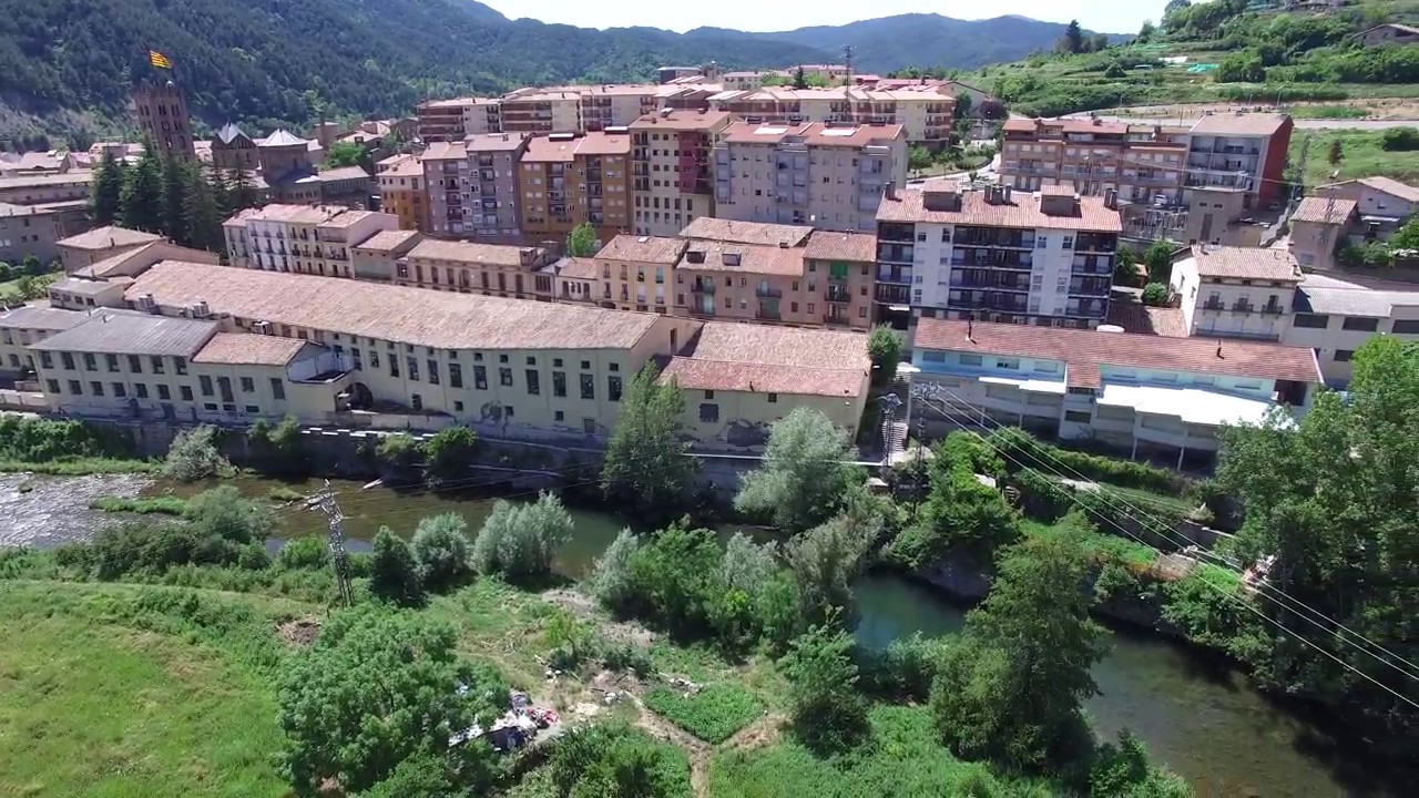 Volando encima Ripoll, Girona DRONE 4K