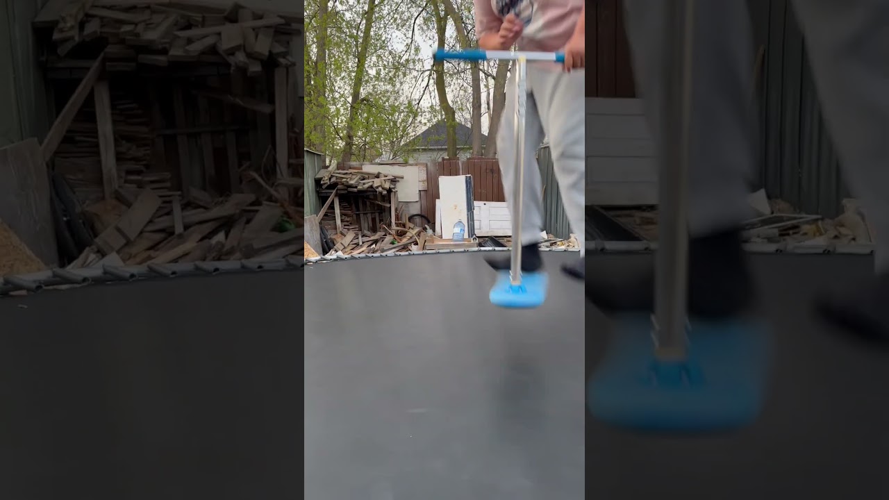 fingerwhip on trampoline scooter
