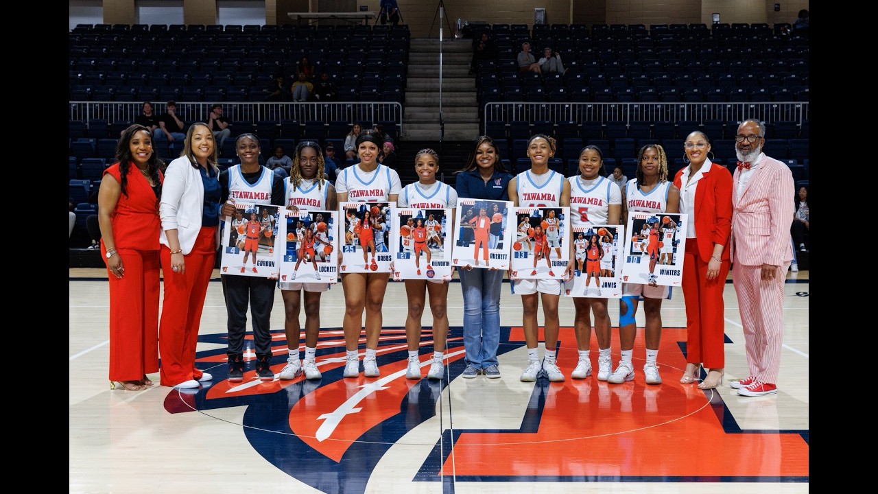 2025-26 Women's Basketball Sophomore Night