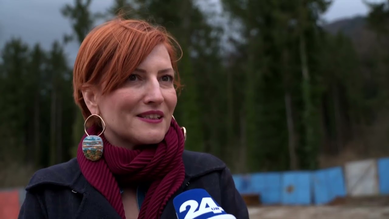 24UR | Kofetarica z brzostrelko: svoboda izražanja ali kršitev zakona? | POP TV