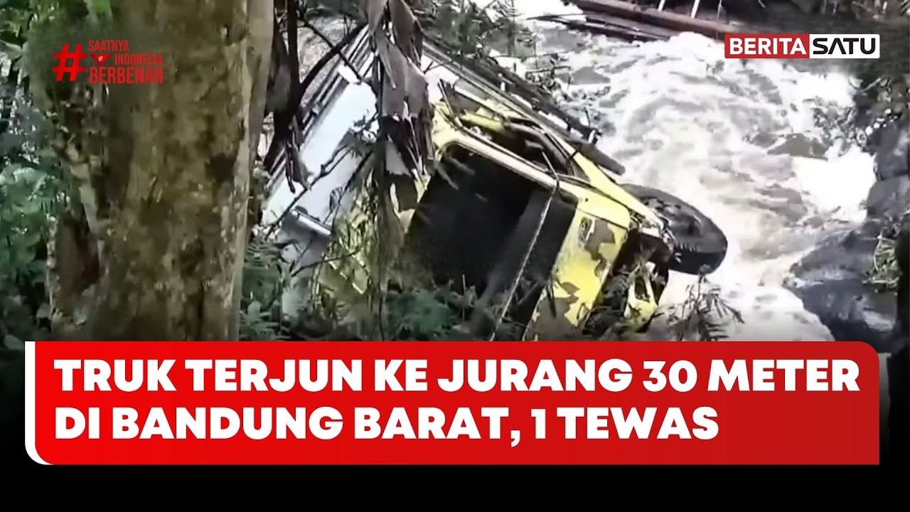 Truk Terjun ke Jurang 30 Meter di Bandung Barat, 1 Tewas #beritasatu