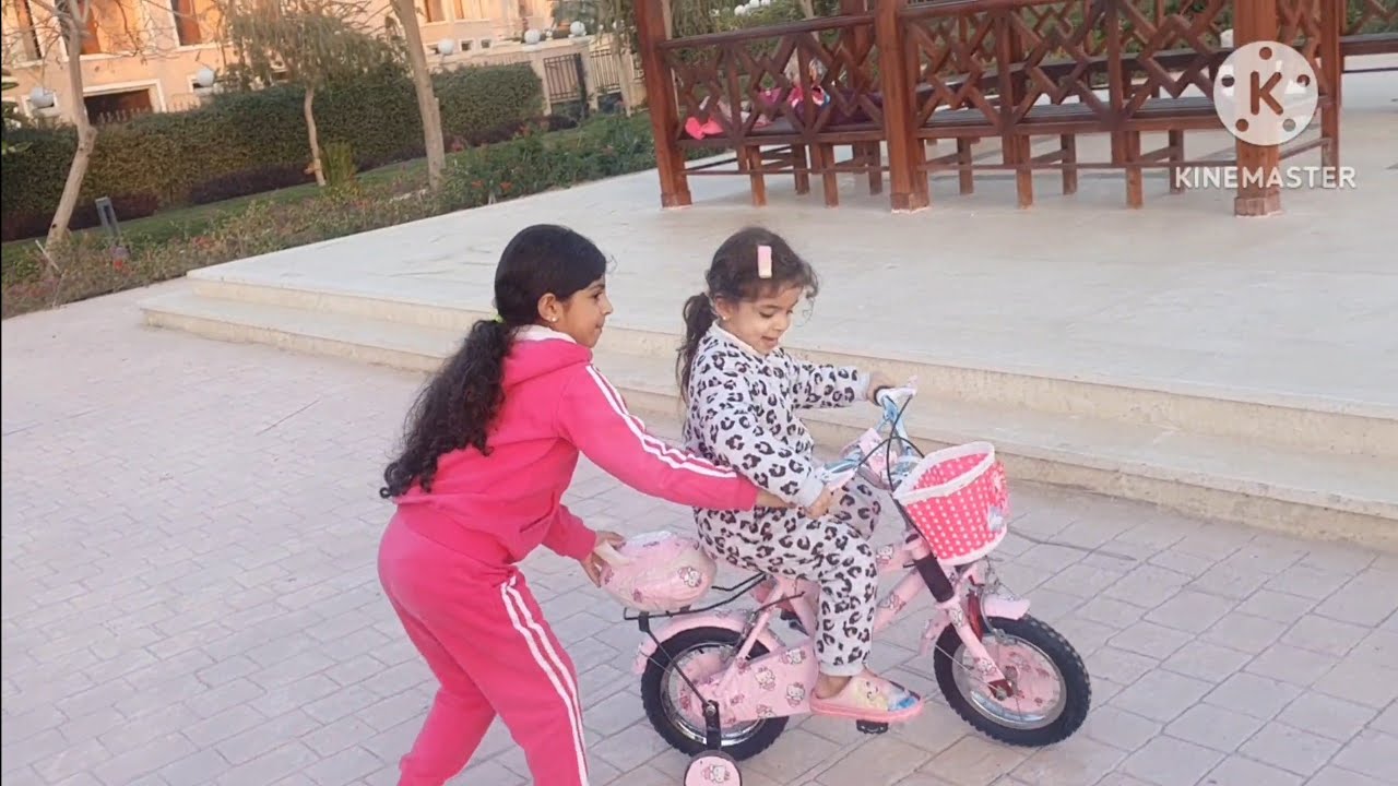روتين يوم الجمعة مع عيالى🌸صلاة🕌/غداء🍔/لعب🐹وعملت مفاجاة لبنتى دودى جبتلها عجلة كيتى🚴‍♀️🧚‍♀️
