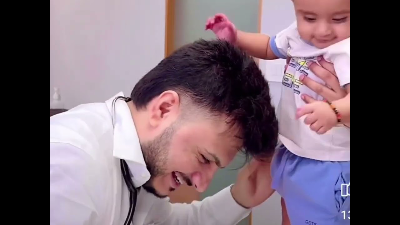 ইস!!! এইরকম ডাক্তার যদি আমাদের সময়েও থাকতো!!!