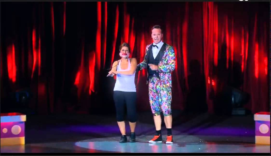 Jacob Riiser bugtaler i Cirkus Summarum 2013
