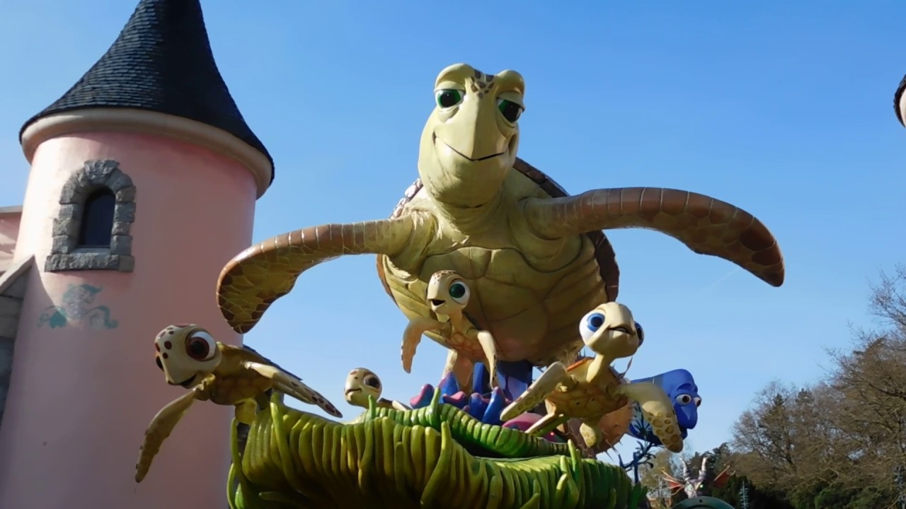 Disneyland Paris - Disney Stars on Parade - 30 March 2017