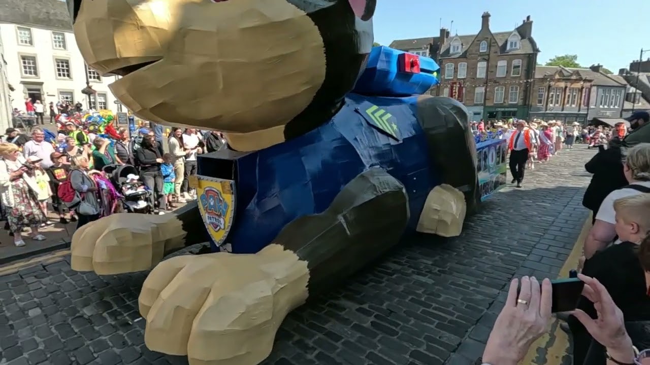 Linlithgow Marches 2025 11.00am parade