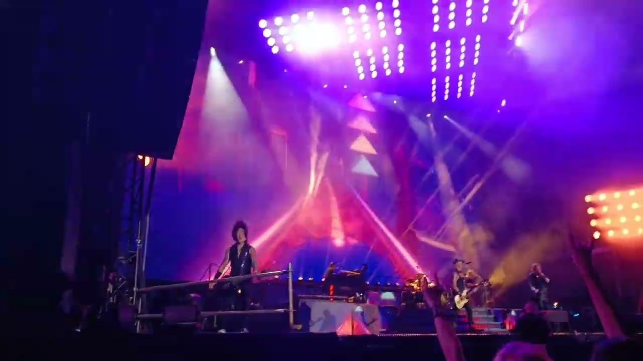 Guns N' Roses - Nightrain (Live in Sofia 2025)