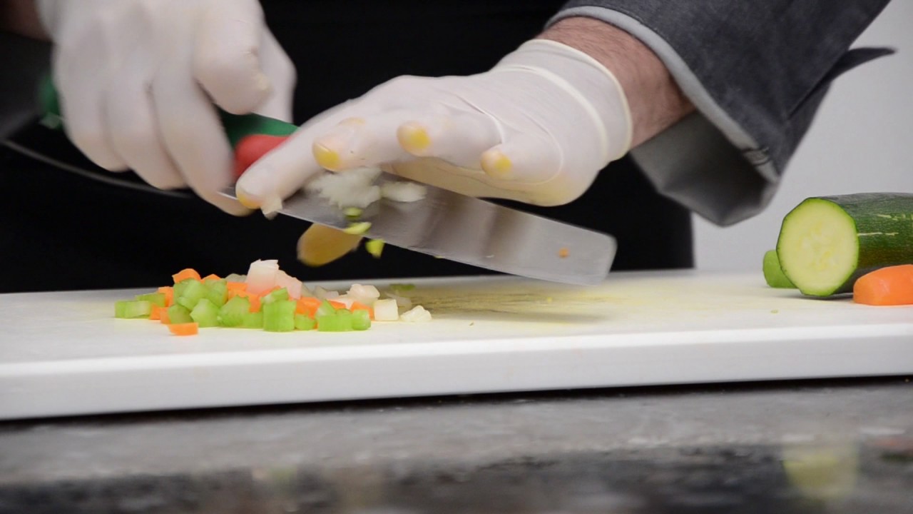 002 - TUTORIAL TAGLIO VERDURE MIREPOIX
