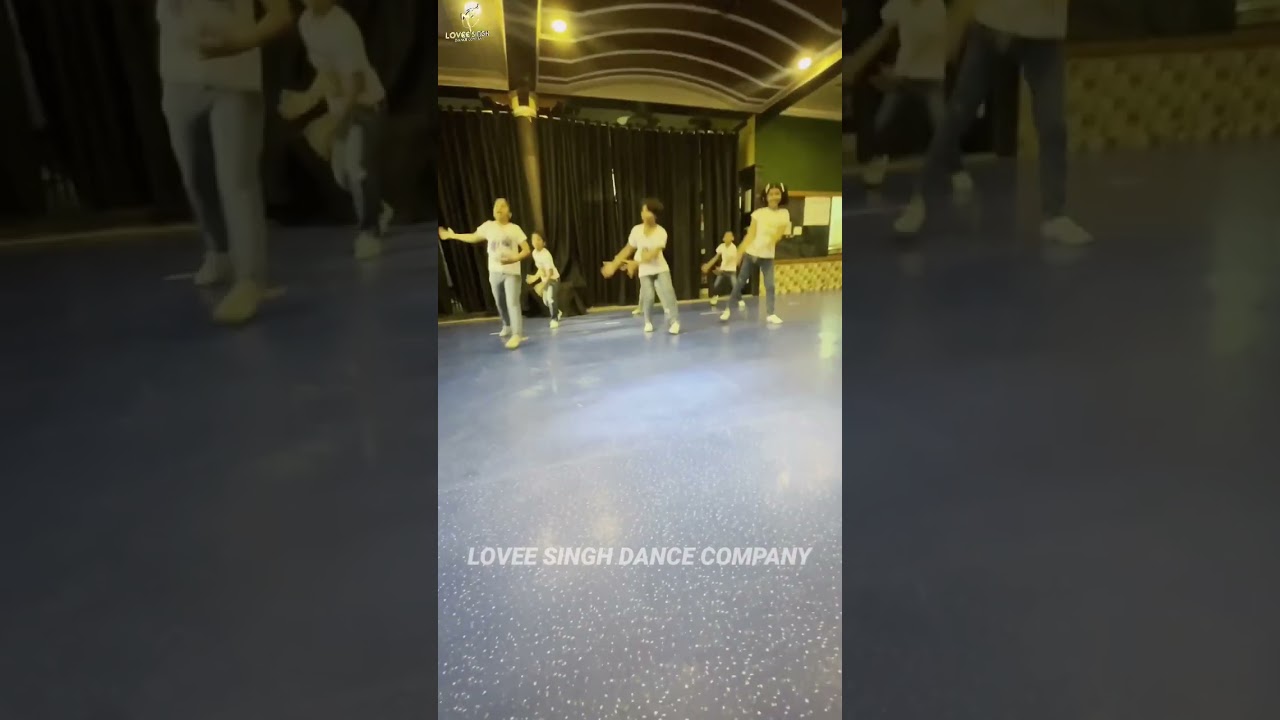 Thumka dance performance #thumka #kidsdanceschool #kidsdancecover