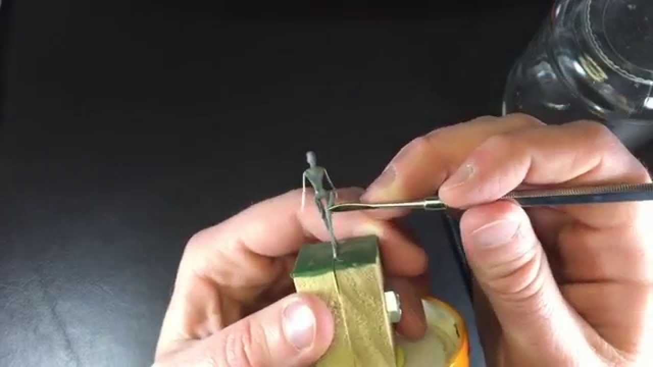 Sculpting Miniatures - Adding Bulk to the Figure