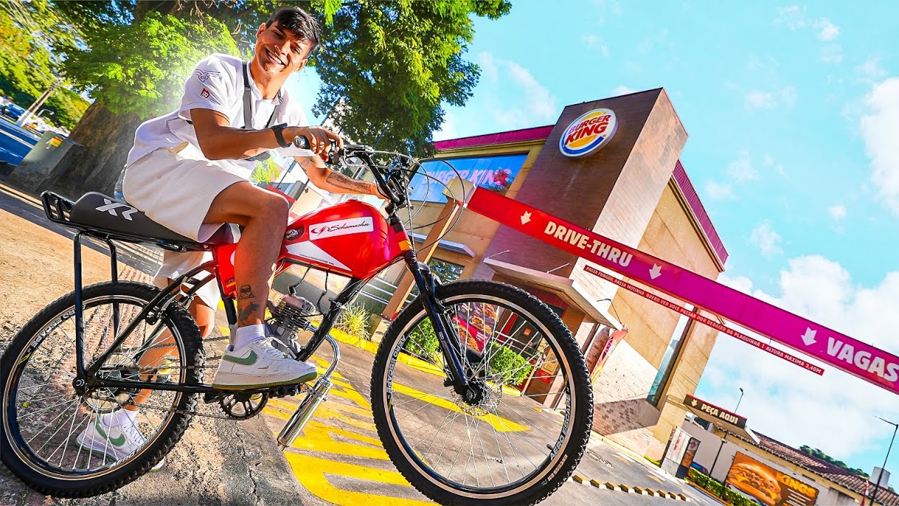 FUI DE BICICLETA MOTORIZADA NO DRIVE THRU
