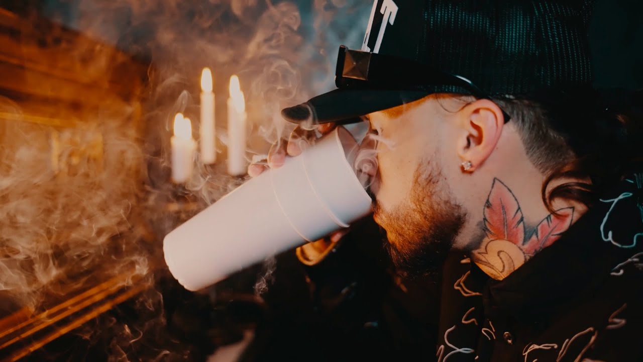 Riko Glizzy - Kristineando (Official Video)
