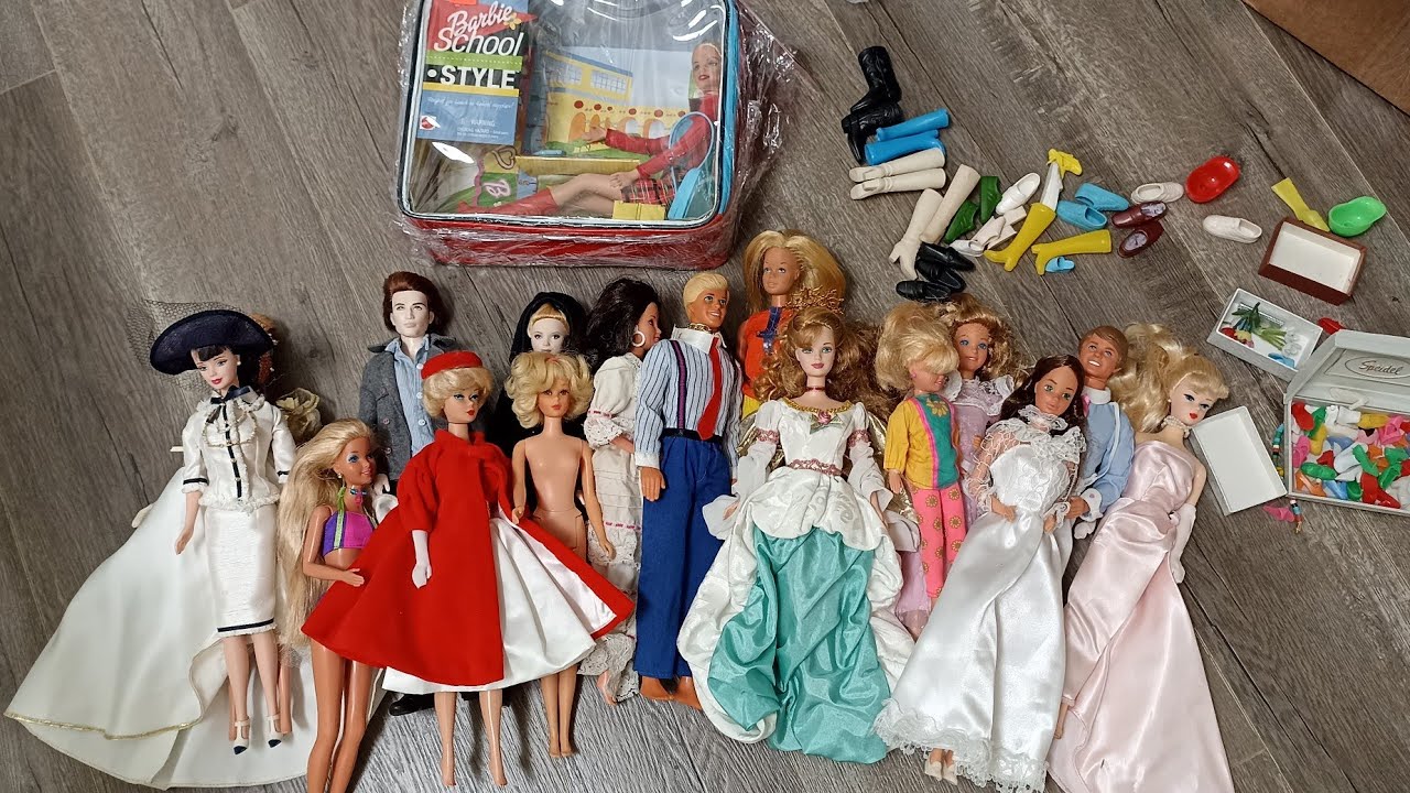 Compre unas Barbies Sueltas/ Compra el el Tianguis Mundo Divertido .