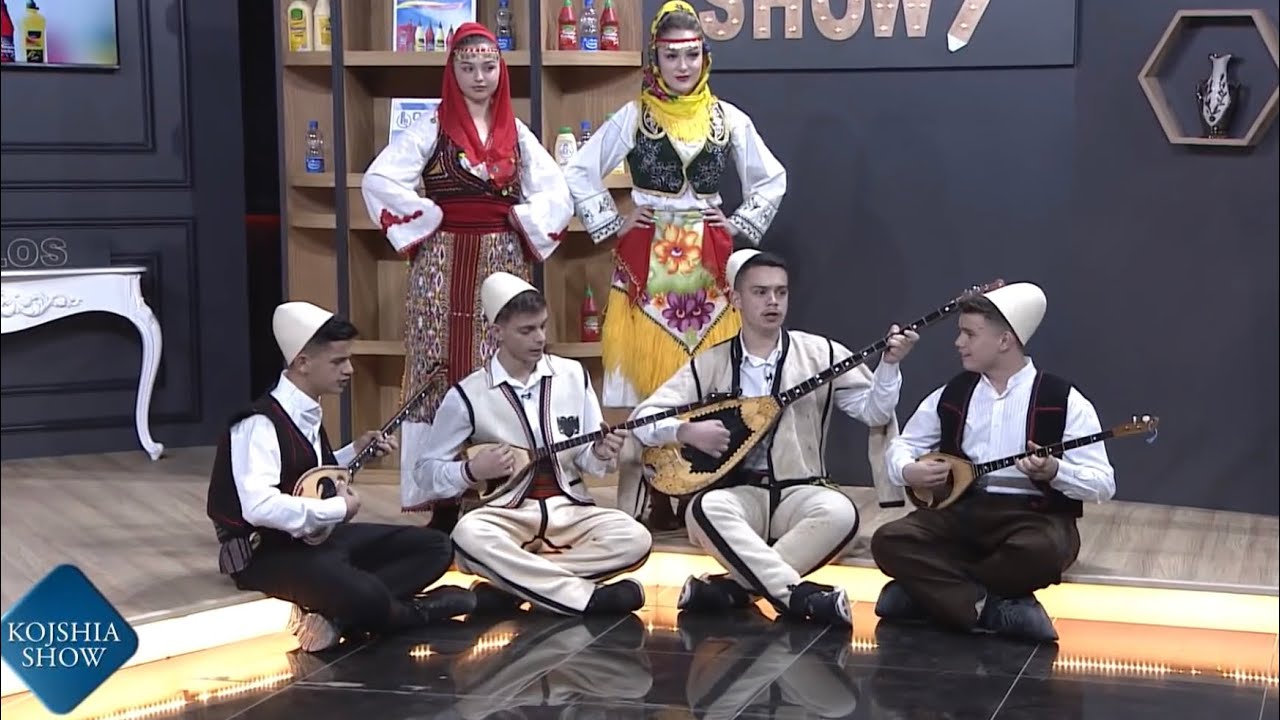 Djemt e Shqipes emocionoin MARIN MEMEN me kete kenge per SHQIPERIN.