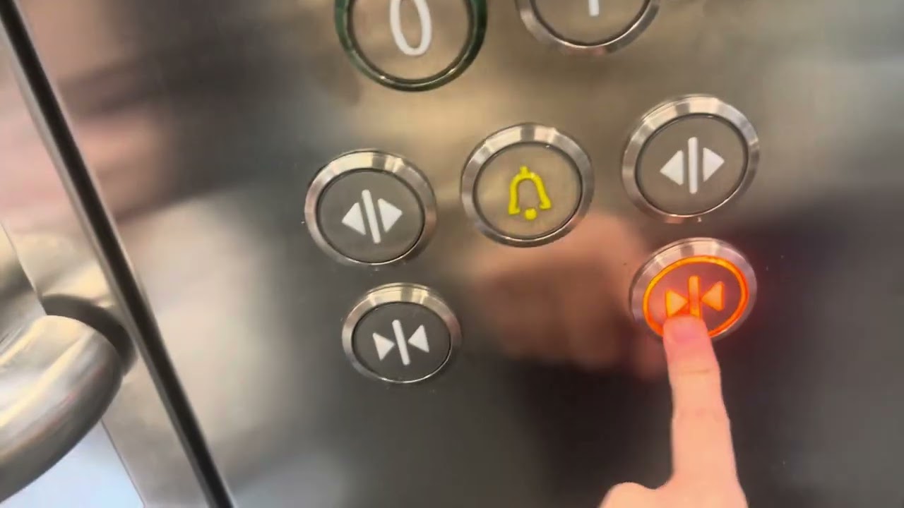 3X KONE MONOSPACE Ecodisc lift at Gran Reno in Bologna