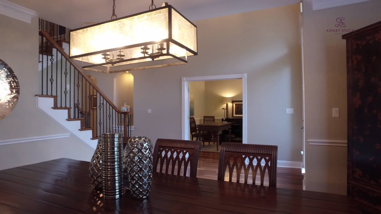 2401 Padina Dr