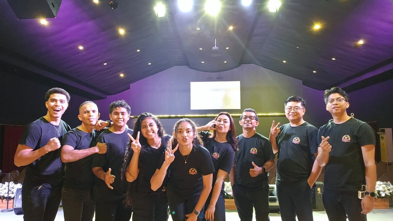 Ibadah Akhir Tahun 2025 Rock Timika