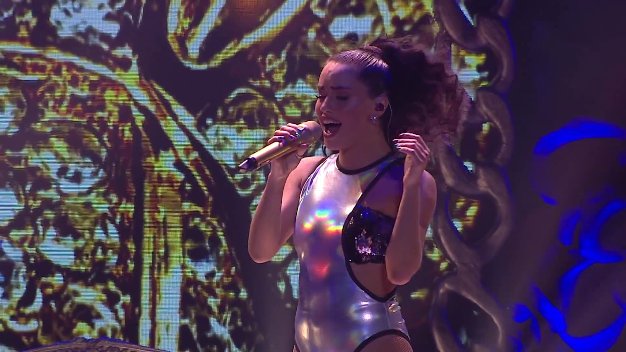 Lali - Vuelve A Mi (Brava Tour en Vivo en el Luna Park)