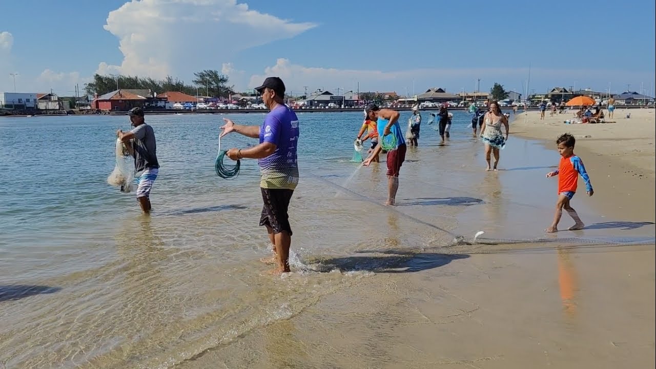 Pescarias de tarrafas, 04-02-25, Barra, Tramandaí. Peixes pequenos. #pescariasbrasil #tarrafas