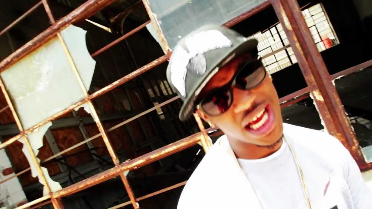 A Stall feat DJ Biggrich 