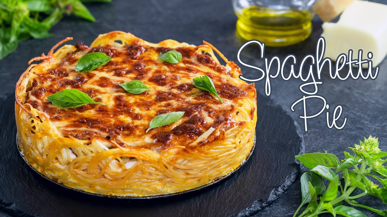 Spaghetti Pie - Easy Baked Spaghetti Pie with Meat Tomato Sauce