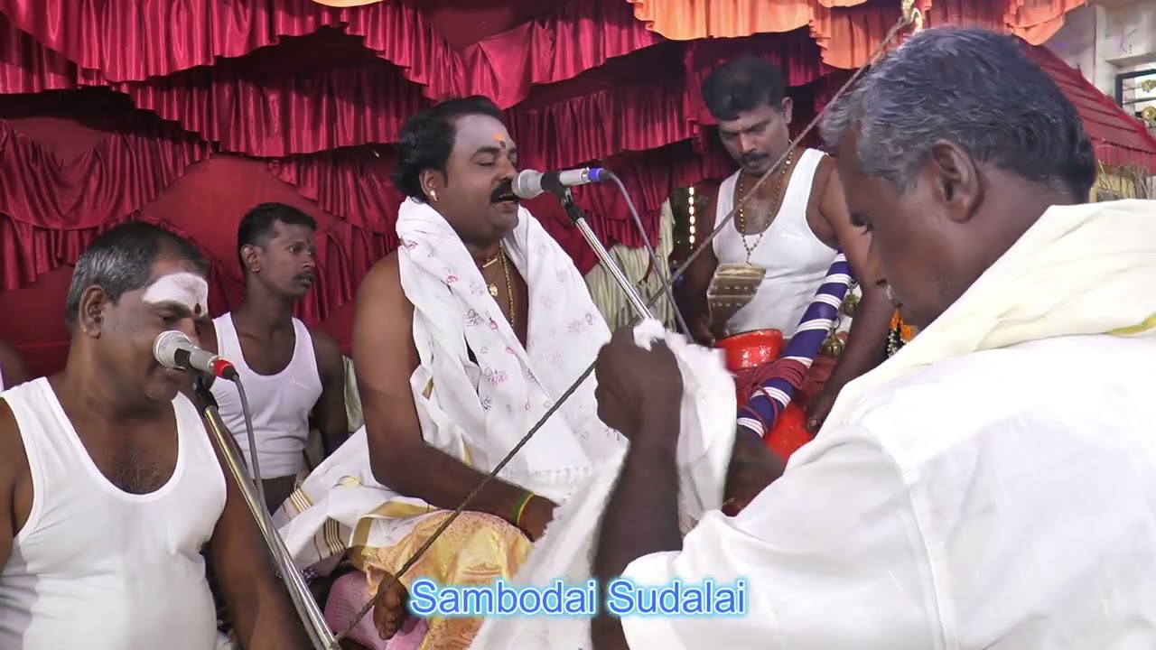 பாடும் புலவருக்கு பரிசளித்த ஊர் மக்கள்!. 