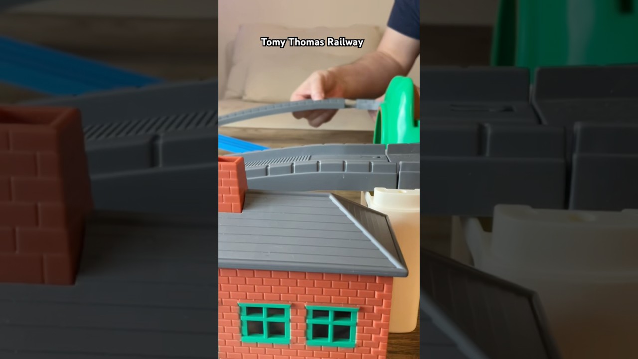 How to Assemble Tomy Thomas Road and Rail System #shorts #asmr #toys #tomy #thomasandfriends