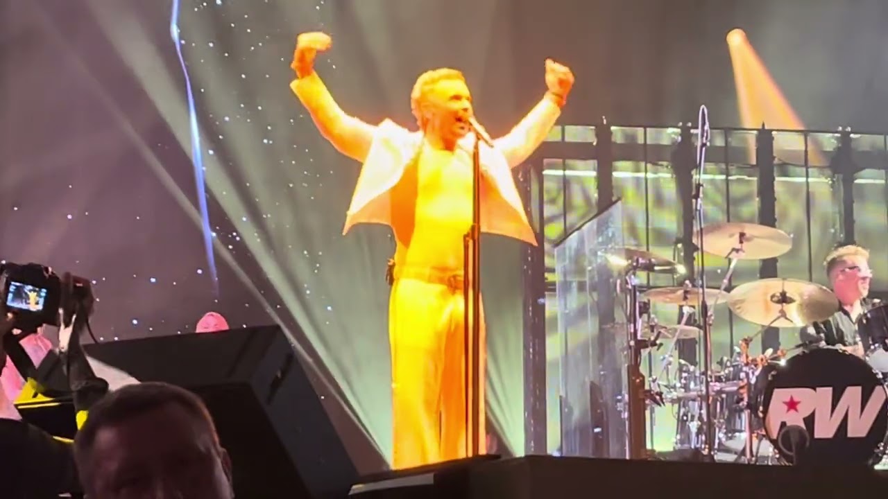 Robbie Williams - Feel (live at Tauron Arena, Kraków 09.09.2025)