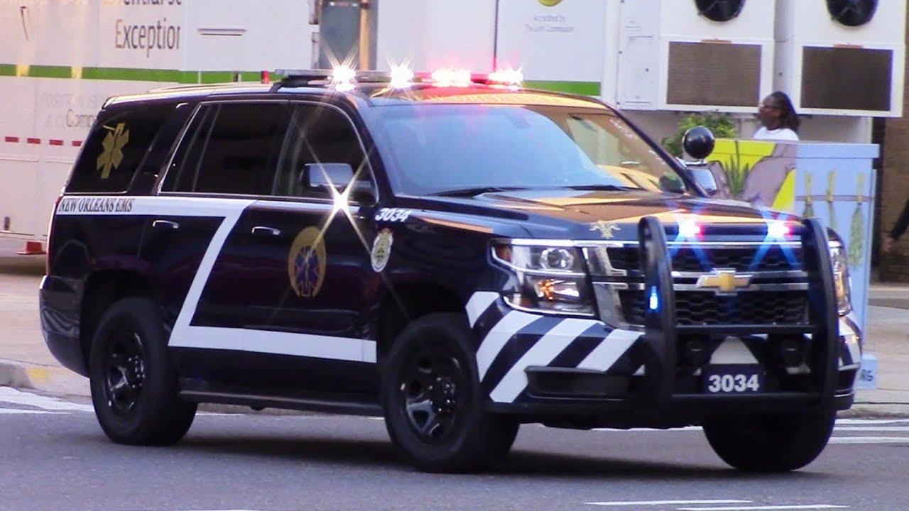 New Orleans EMS NEW Sprint 3034 & Unit 3216 Responding
