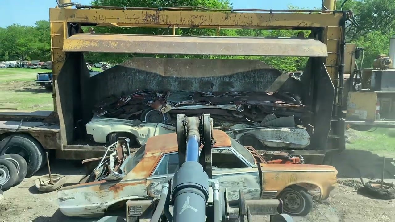 CRUSHING Out CLASSIC CARS @ CTC AUTO RANCH!! Fields Getting Cleaned Out!!! Cars & Wagons!