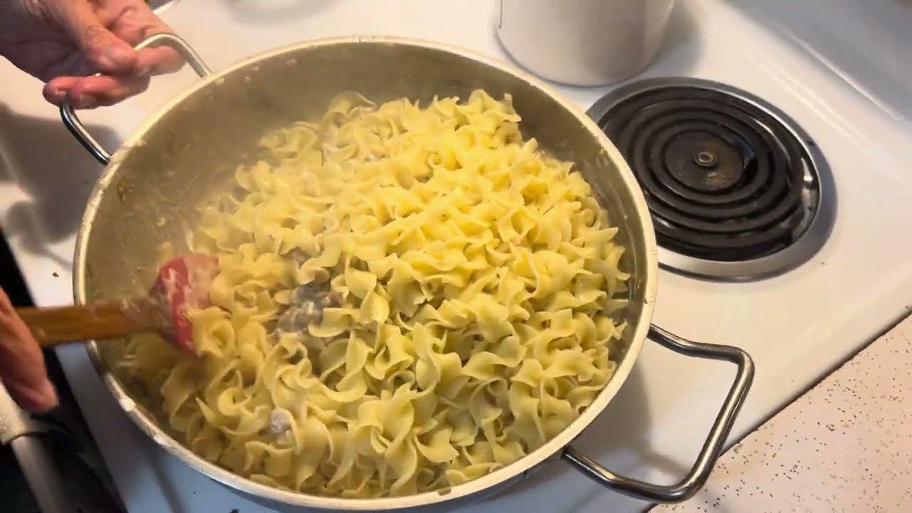 Easy Beef Stroganoff 