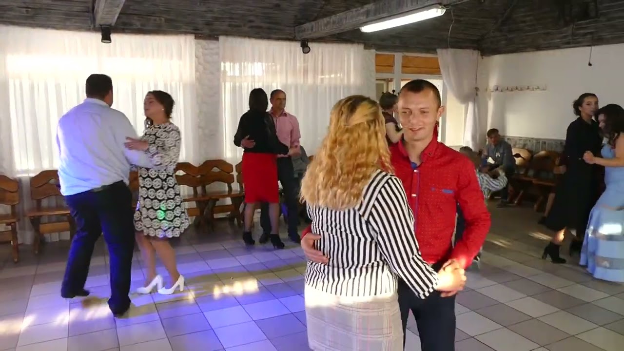 ВЕСІЛЬНИЙ ЗБІРНИК УКРАЇНСЬКИХ НАРОДНИХ ПІСЕНЬ 8