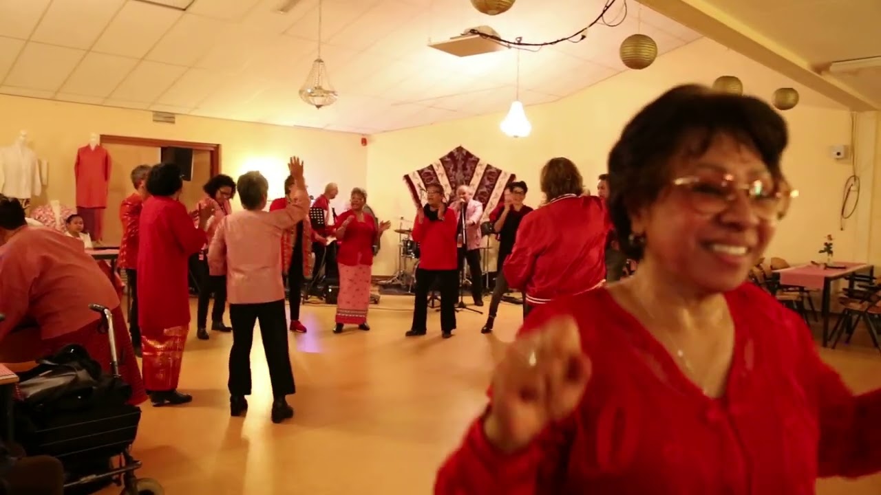 Gandong e /Afsluiting Pesta Kain Merah Kebaya Merah /Stichting Ana Upu Lunteren 27-01-2024