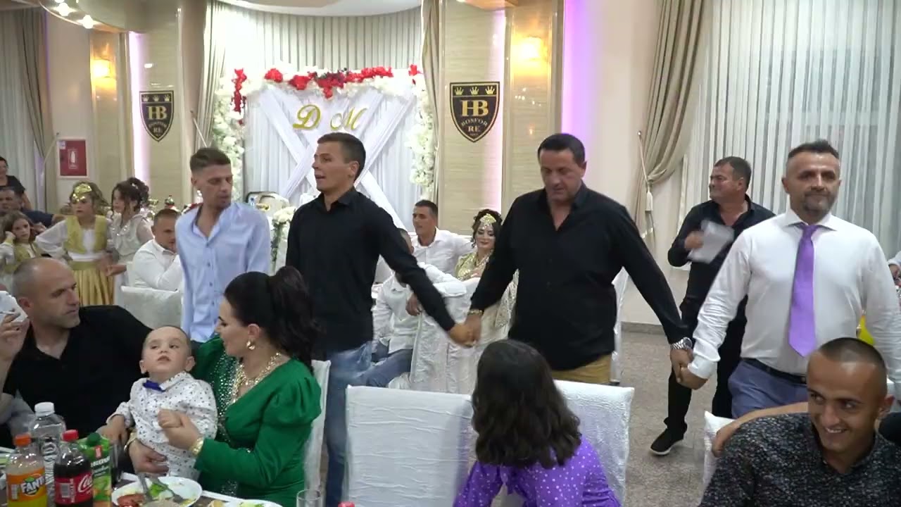 Veselje porodice Kajtazovic - Uzicko kolo