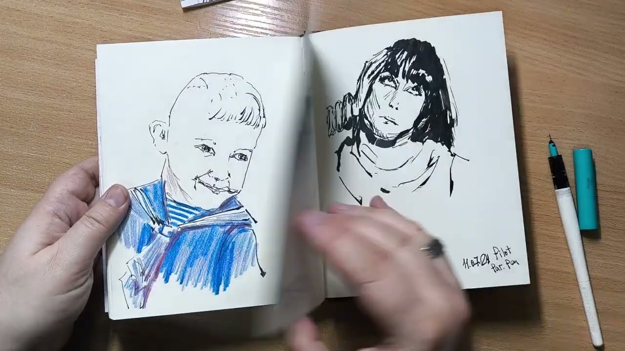 Скетчбук с разными сухими зарисовками 