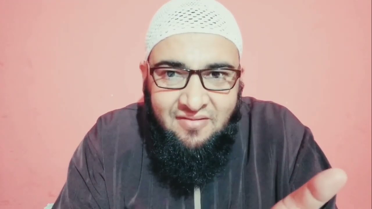 هل تترك المرأة الصّلاة والصيام إذا نزلت منها إفـرازات وسوائـل صفراء وبُـنيّة قبل الحيض بأيام قليلة ؟