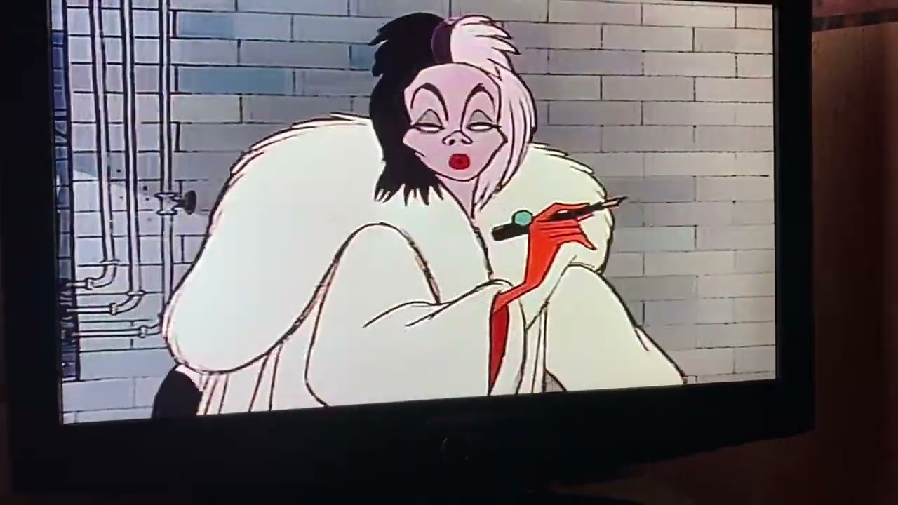 Les 101 dalmatiens cruella cet maudi saleté plume