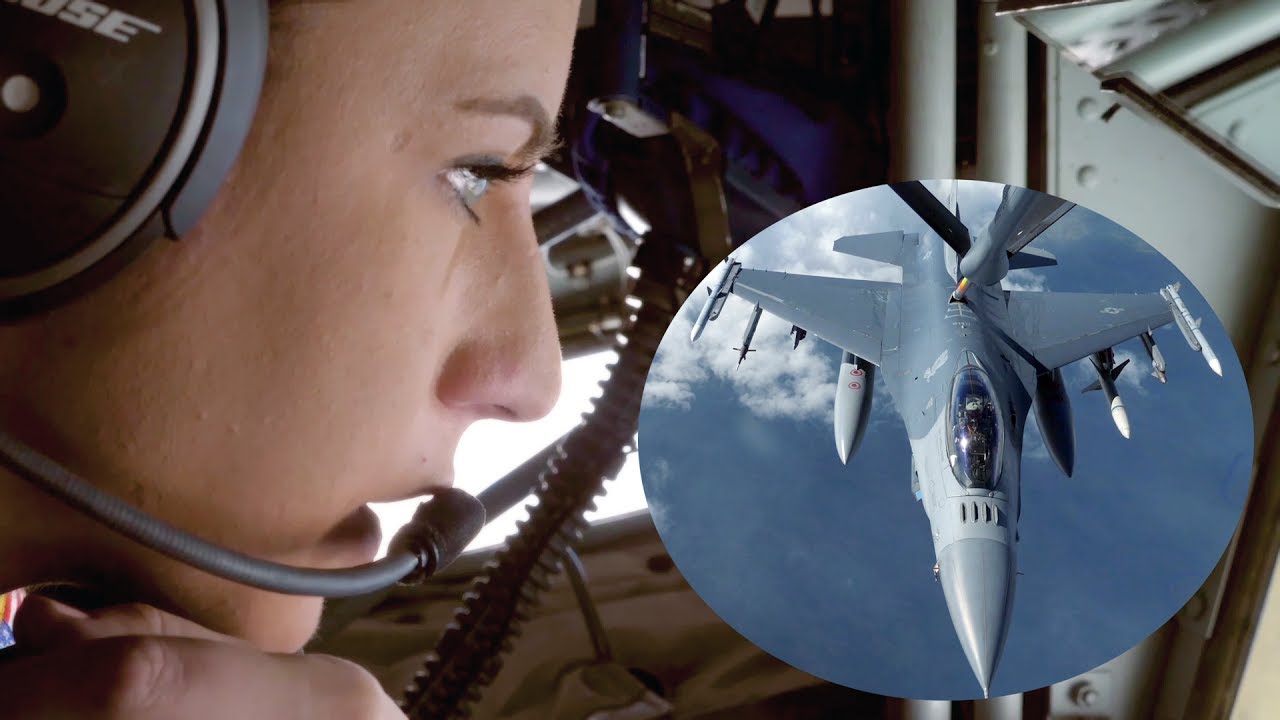 KC-135 Stratotanker Air Refueling Jet Fighters