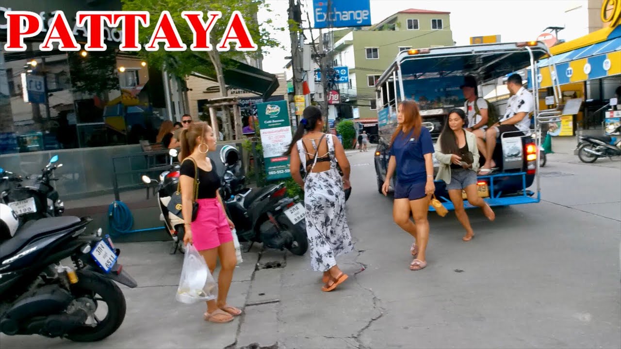 [🇹🇭4K] Just walk Pattaya Soi Buakhao, Buakhao Market, it doesn't rain today, October 10, 2022
