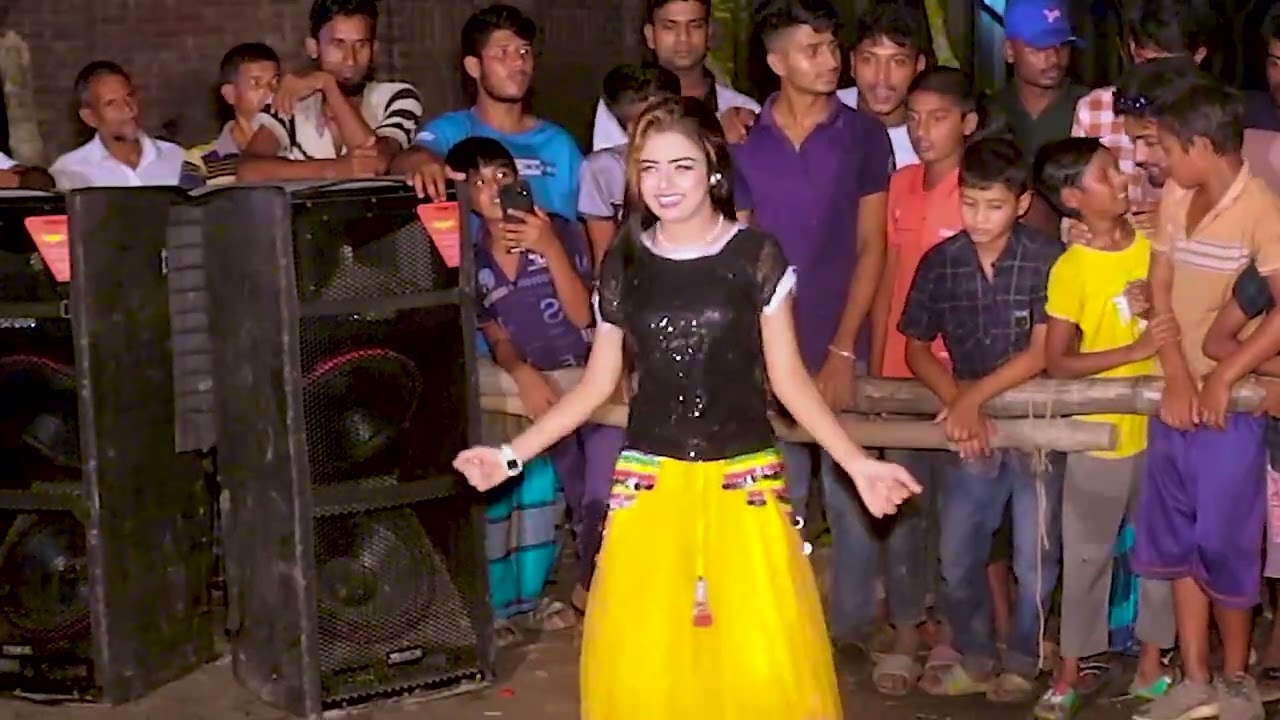 বিয়ে বাড়ির উরাধুরা নাচ | Issh Issh Ruposhi | ইস ইস রূপসীর | Bangla New Dance 2026 | Juthi Dance