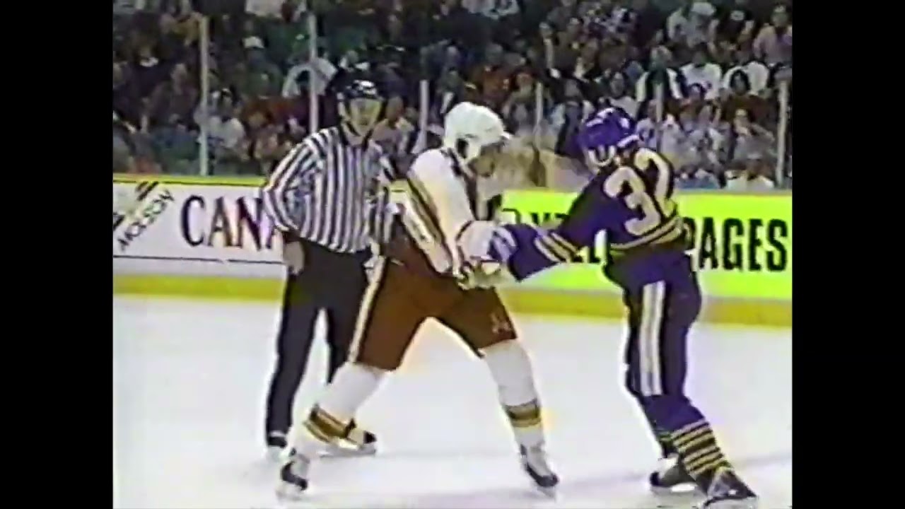 Sandy McCarthy Vs. Rob Ray  Oct. 27th, 1993 (Buffalo Feed)